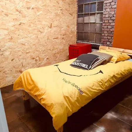 La Mariefacture - Comme Au Garage Tatil Evi Laning