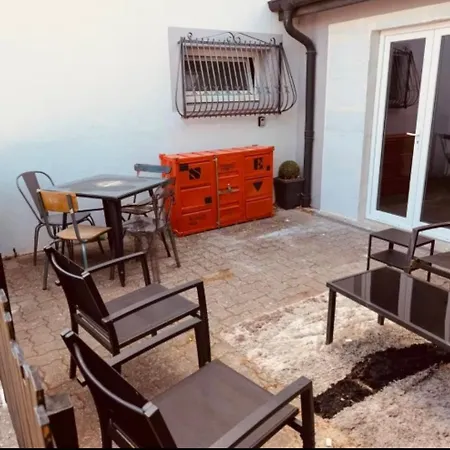 La Mariefacture - Comme Au Garage * Laning